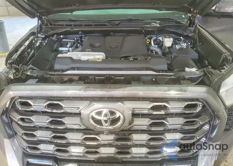 2025 Toyota Tundra Crewmax Platinum z USA, uszkodzony, nr VIN 5TFNA5DB1SX271669